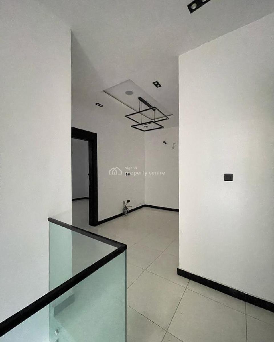 4 Bedrooms Semi Detached with a Bq, Ikate, Lekki, Lagos, Semi-detached Duplex for Sale