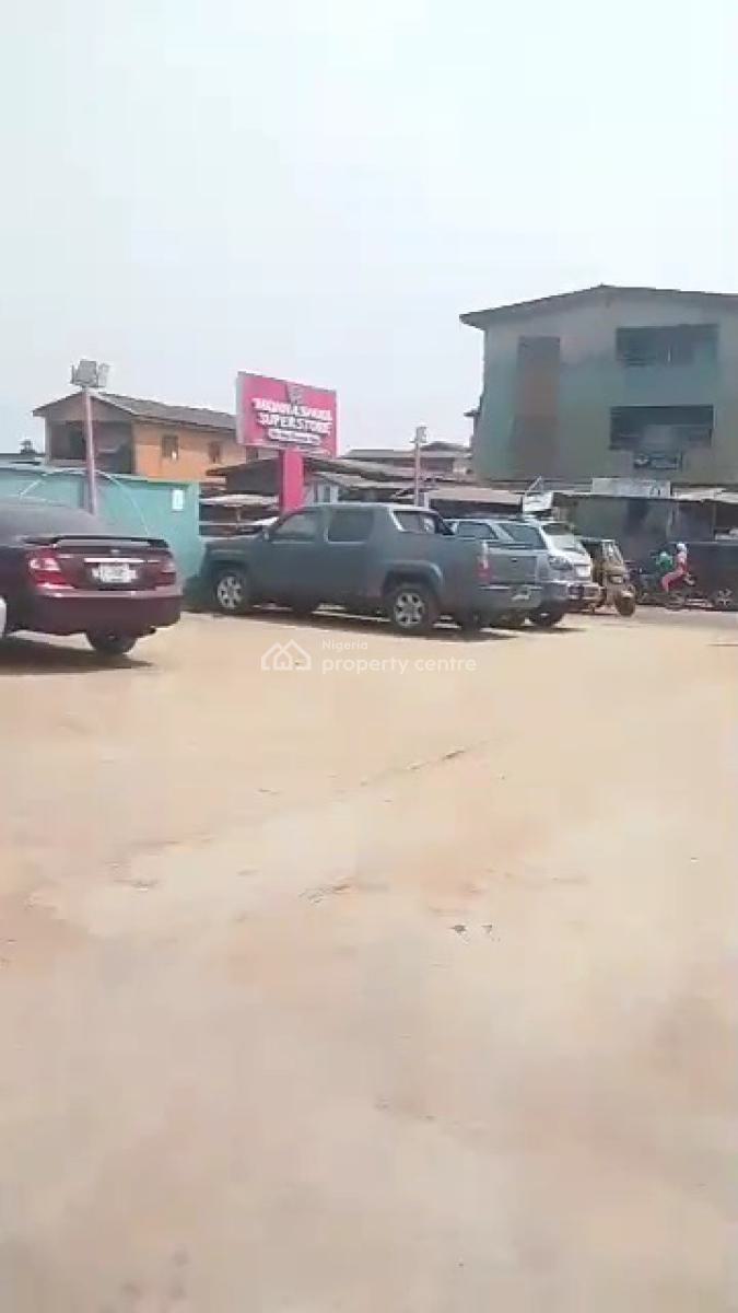 Filling Station, Office, Beside  Ojb Plaza Along  Ikotun, Ijegun Road, Along  Ikotun, Ijegun Road Alimosho Lagos, Ikotun, Lagos, Filling Station for Sale