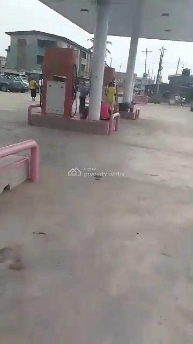 Filling Station, Office, Beside  Ojb Plaza Along  Ikotun, Ijegun Road, Along  Ikotun, Ijegun Road Alimosho Lagos, Ikotun, Lagos, Filling Station for Sale