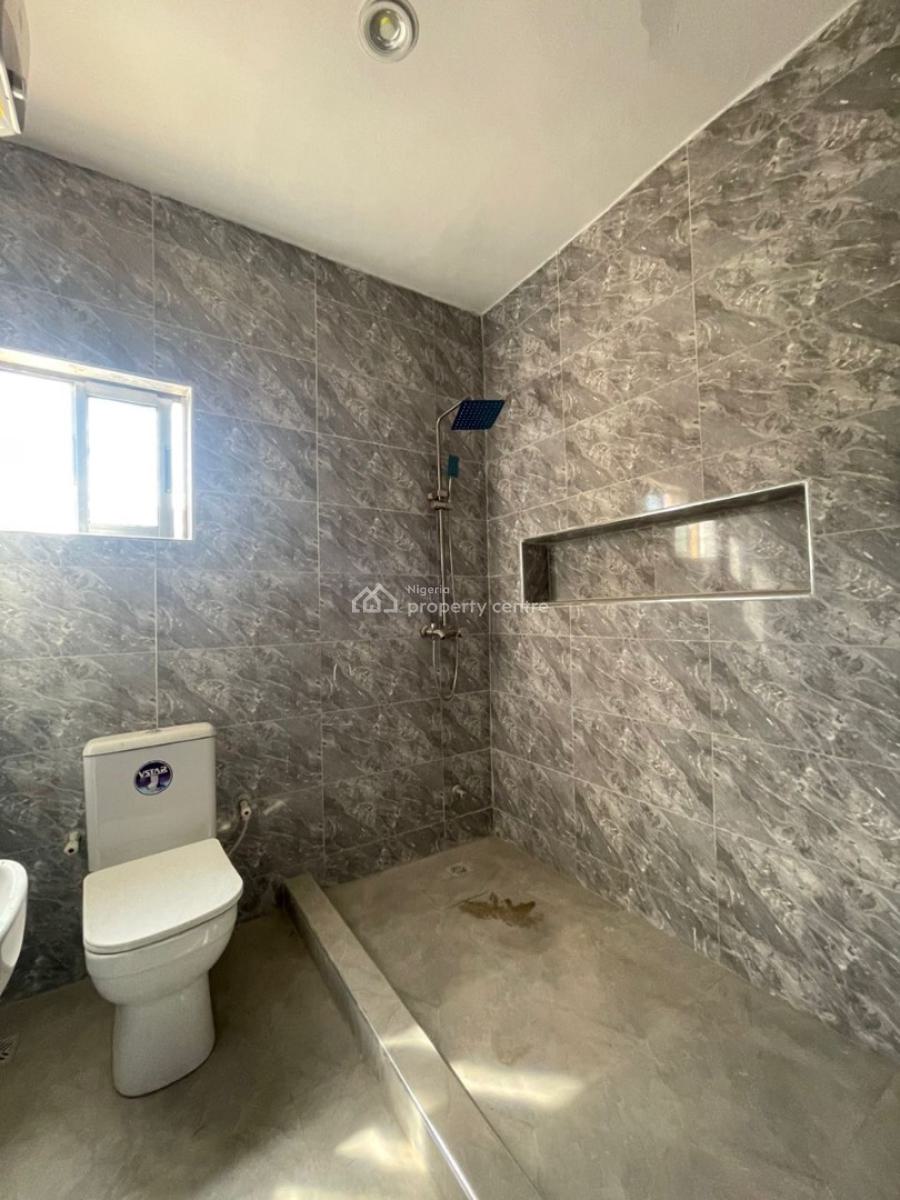 Nice 3 Bedroom Apartment with a Bq, Swimming Pool Gym, Shonibare Estate Maryland, Maryland, Lagos, Flat / Apartment for Sale