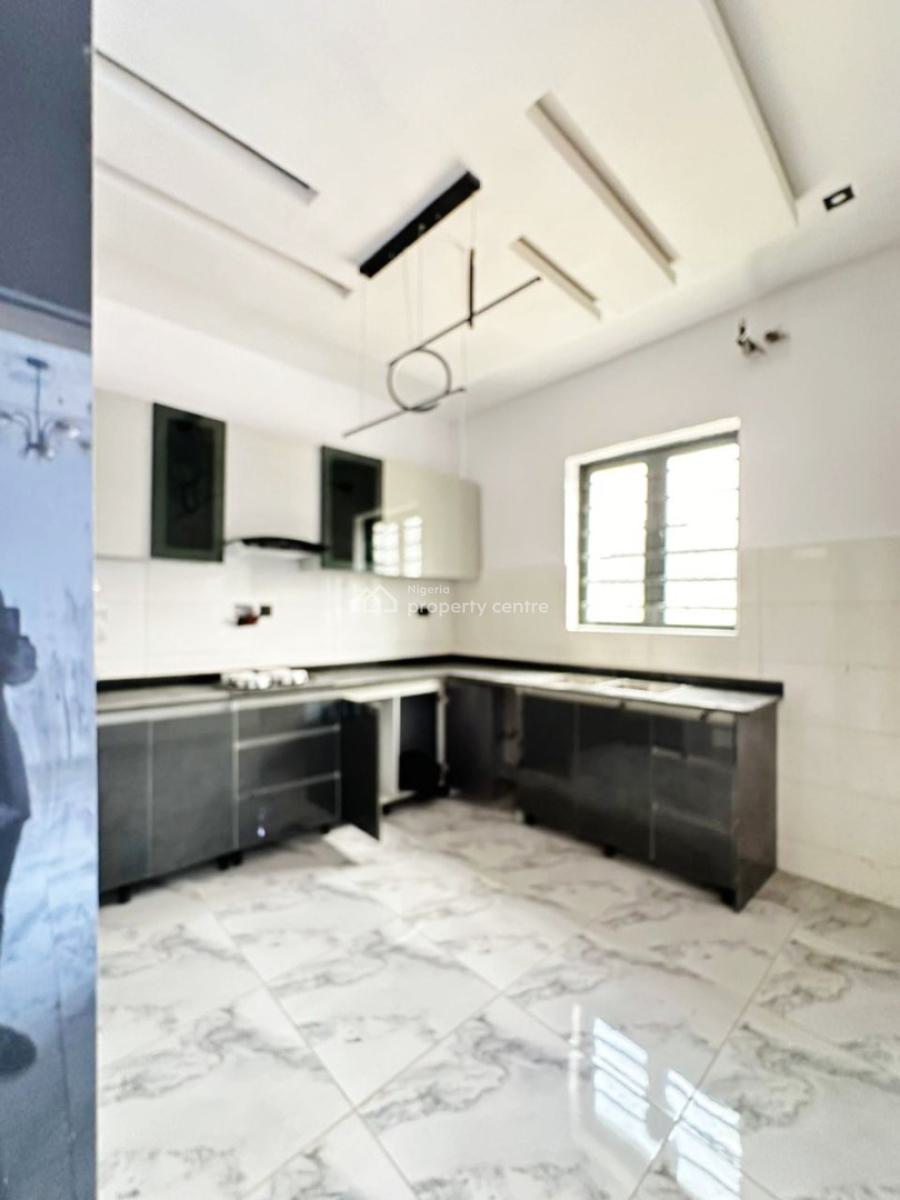 Stunning 2 Bedroom Apartment, Ikate, Lekki, Lagos, Block of Flats for Sale