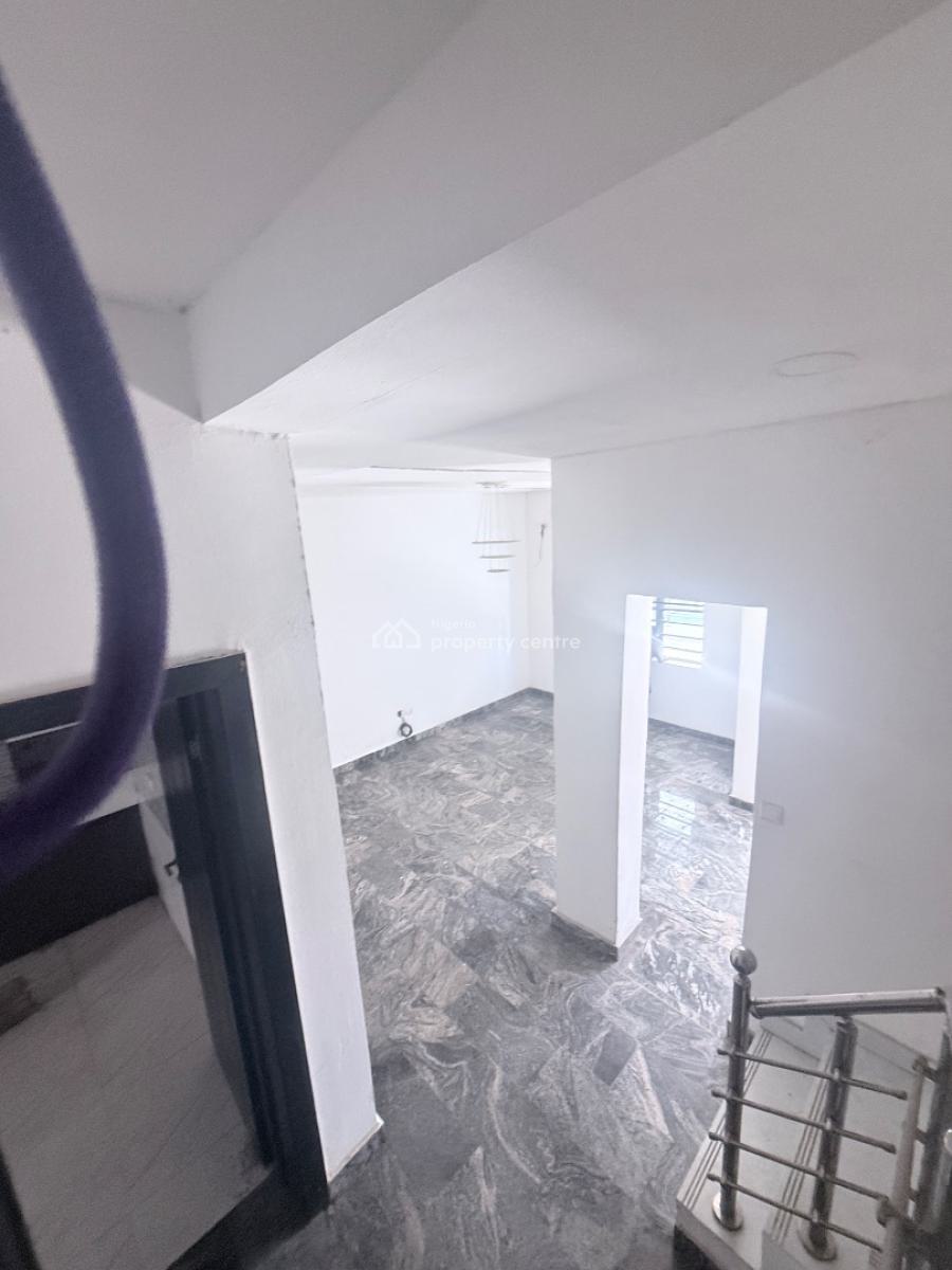Elegant 3 Bedroom Maisonette with Bq, Ikate Elegushi, Lekki, Lagos, Flat / Apartment for Sale