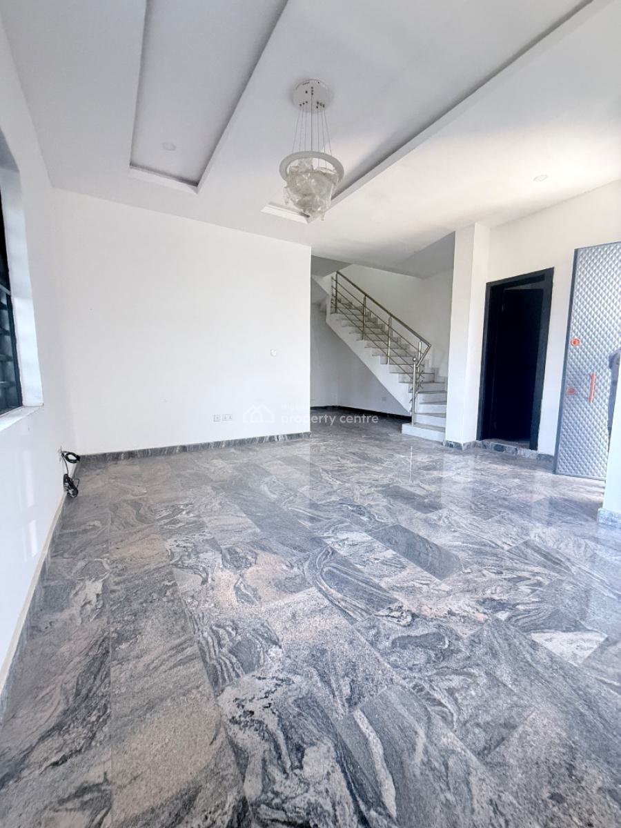 Elegant 3 Bedroom Maisonette with Bq, Ikate Elegushi, Lekki, Lagos, Flat / Apartment for Sale