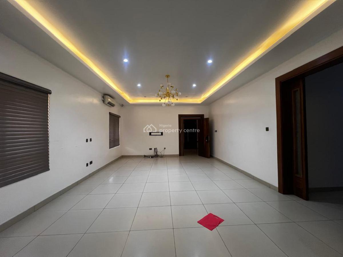 3 Bedroom Apartment with a Boys Quarter, Lekki Right, Lekki Phase 1, Lekki, Lagos, Flat / Apartment for Rent