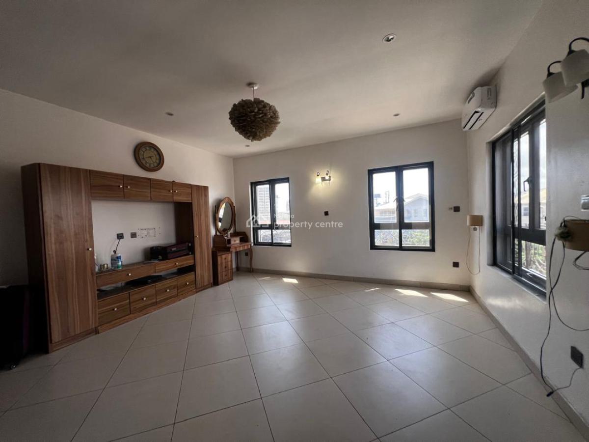 3 Bedroom Apartment with a Boys Quarter, Lekki Right, Lekki Phase 1, Lekki, Lagos, Flat / Apartment for Rent