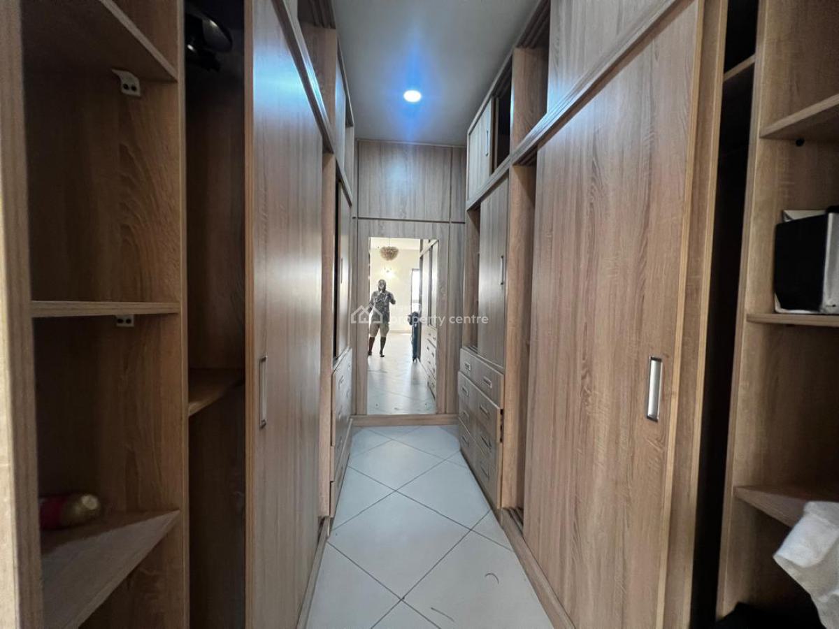 3 Bedroom Apartment with a Boys Quarter, Lekki Right, Lekki Phase 1, Lekki, Lagos, Flat / Apartment for Rent