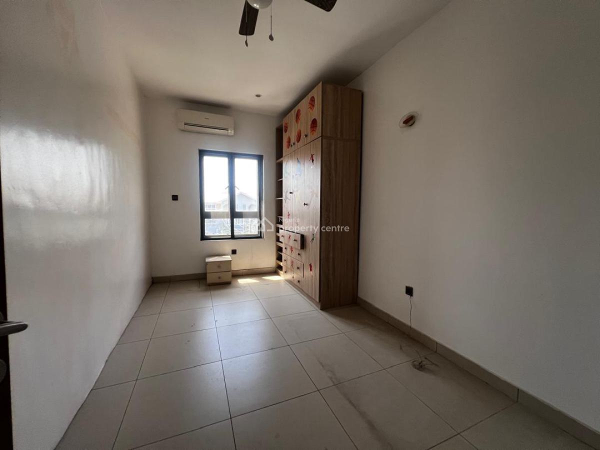 3 Bedroom Apartment with a Boys Quarter, Lekki Right, Lekki Phase 1, Lekki, Lagos, Flat / Apartment for Rent