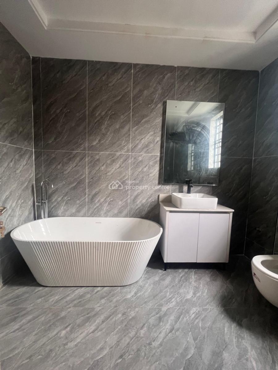Luxurious 4 Bedroom Terrace Duplex Available, Lekki Phase 1, Lekki, Lagos, Terraced Duplex for Sale
