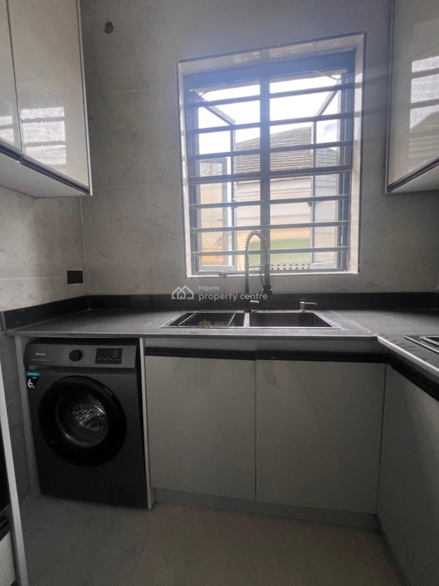 Luxurious 4 Bedroom Terrace Duplex Available, Lekki Phase 1, Lekki, Lagos, Terraced Duplex for Sale