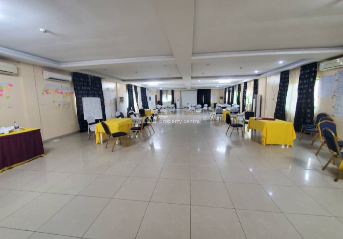 a 82 Rooms Functional Hotel in Lekki Phase 1 Lagos., Lekki Phase 1, Lekki Phase 1, Lekki, Lagos, Hotel / Guest House for Sale
