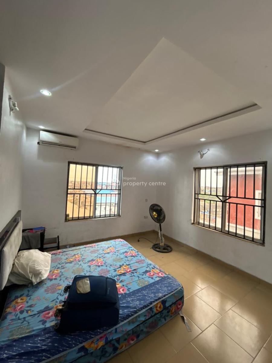 Luxury and Very Spacious 3 Bedrooms Apartment with Bq (top Floor), Ketu, Lagos, Flat / Apartment for Rent