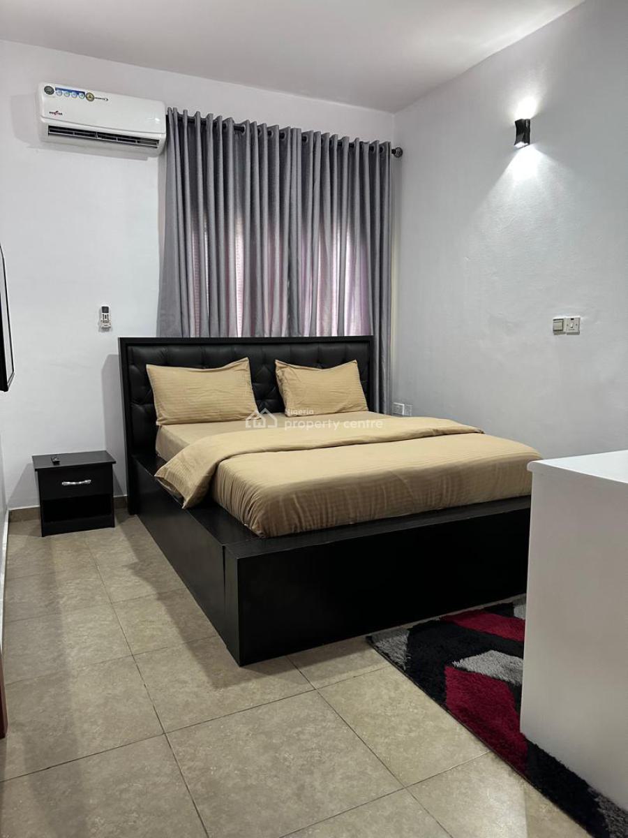 Furnished 3 Bedroom Flat Upstairs, Prime Water Garden, Lekki Phase 1, Lekki, Lagos, Flat / Apartment for Rent