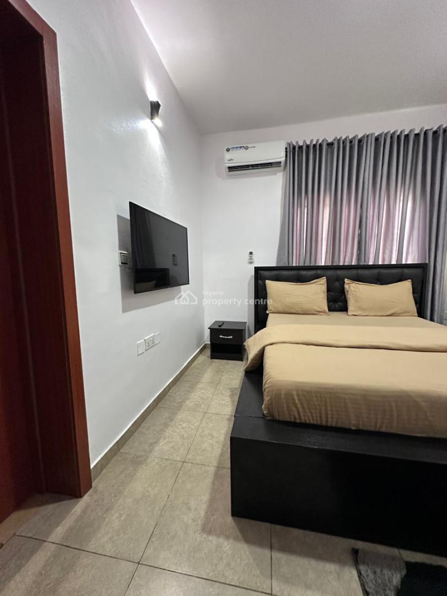 Furnished 3 Bedroom Flat Upstairs, Prime Water Garden, Lekki Phase 1, Lekki, Lagos, Flat / Apartment for Rent