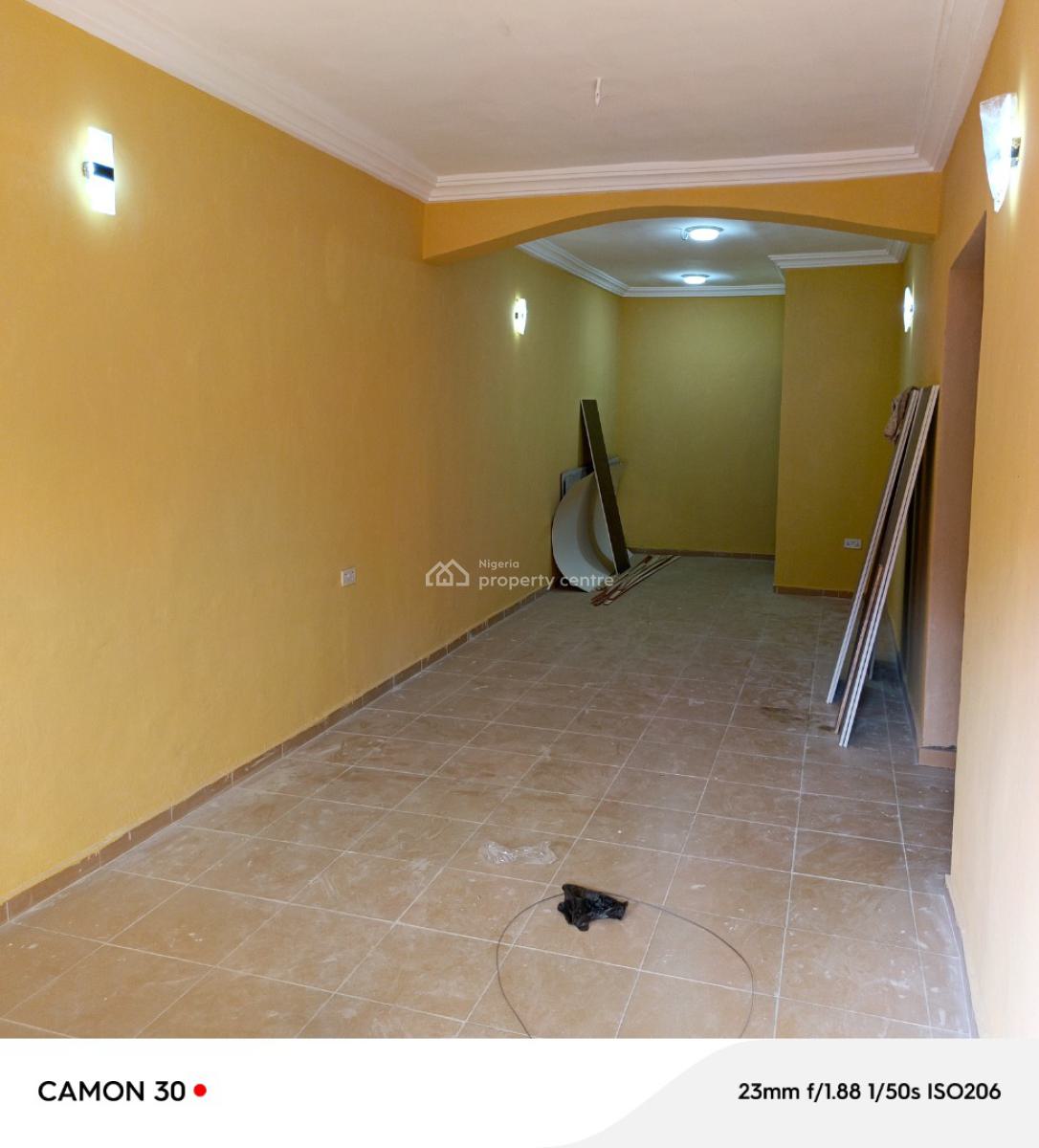 Give Away 2 Bedroom Flat, Isolo, Lagos, Flat / Apartment for Rent