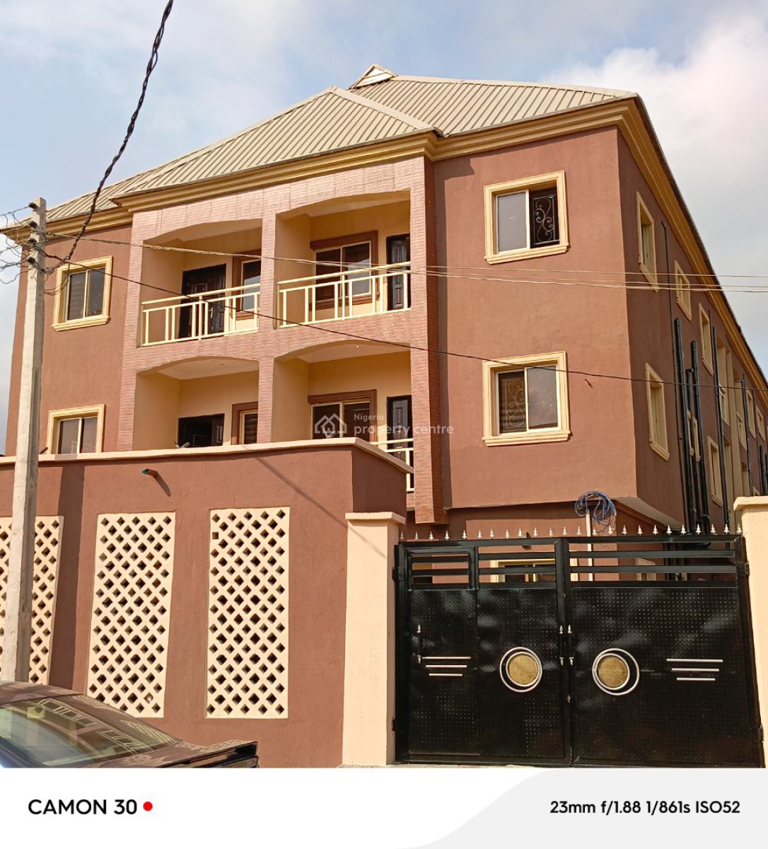Give Away 2 Bedroom Flat, Isolo, Lagos, Flat / Apartment for Rent