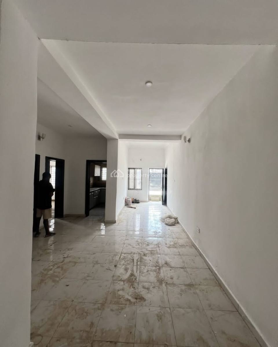Well Maintained Spacious 2 Bedrooms Apartment, Ikate, Lekki, Lagos, Flat / Apartment for Rent