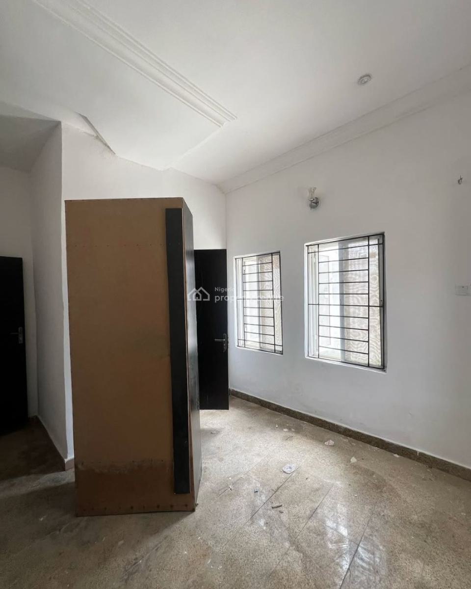 Well Maintained Spacious 2 Bedrooms Apartment, Ikate, Lekki, Lagos, Flat / Apartment for Rent