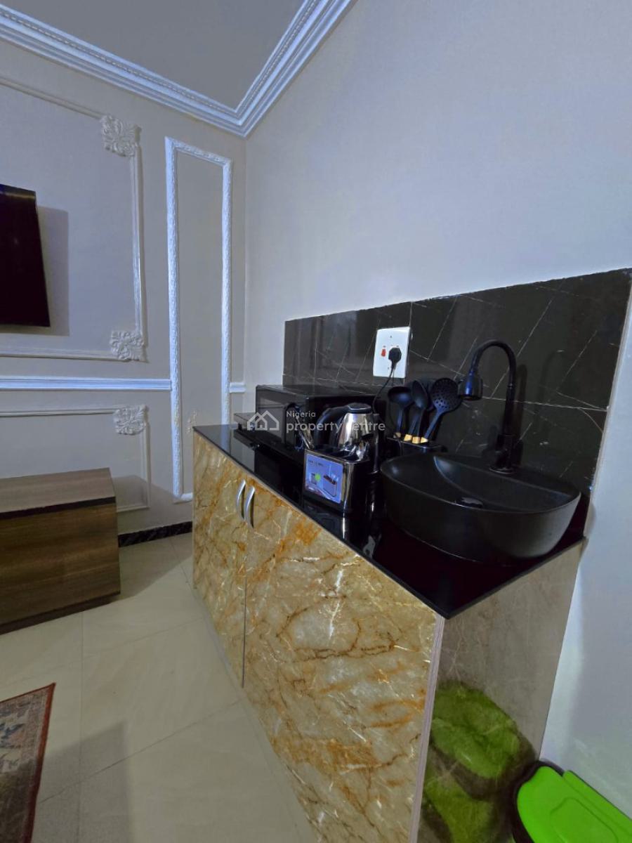 1 Bedroom Appartment, Victoria Island (vi), Lagos, Mini Flat (room and Parlour) Short Let