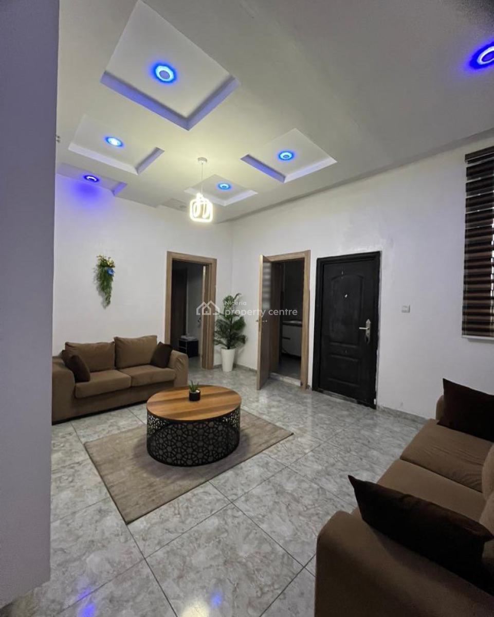 Lovely 2 Bedroom Apartment with Bq, Chevron, Lekki, Lagos, Block of Flats for Sale