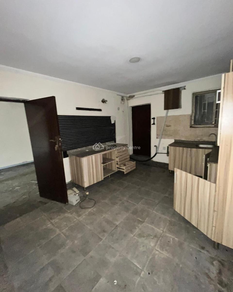 Lovely 4 Bedroom Semi Detached Duplex with Bq, Lekki Phase 1, Lekki Phase 1, Lekki, Lagos, Semi-detached Duplex for Sale