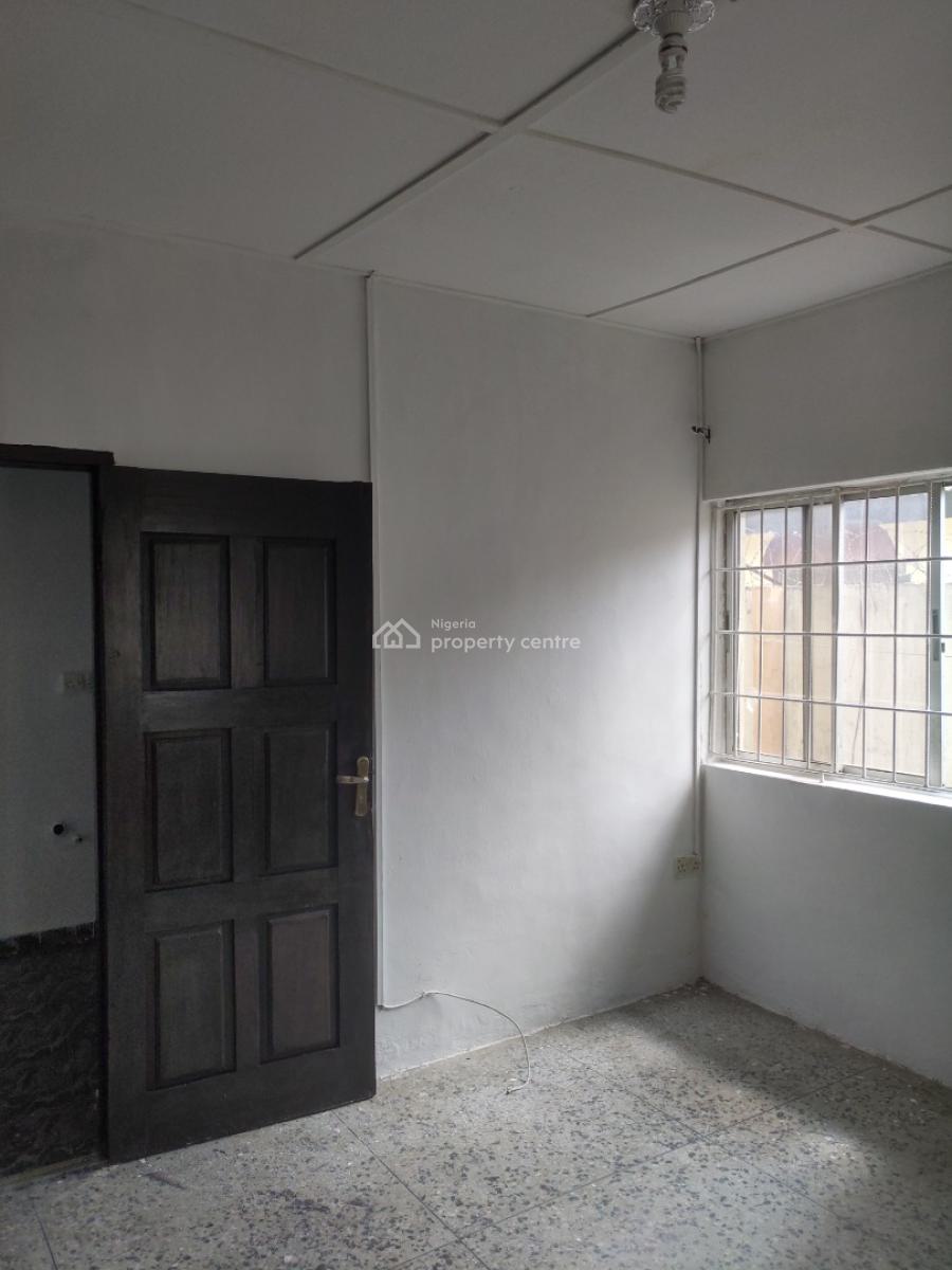 1 Bedroom Mini Flat, Omole Phase 2, Ikeja, Lagos, Mini Flat (room and Parlour) for Rent