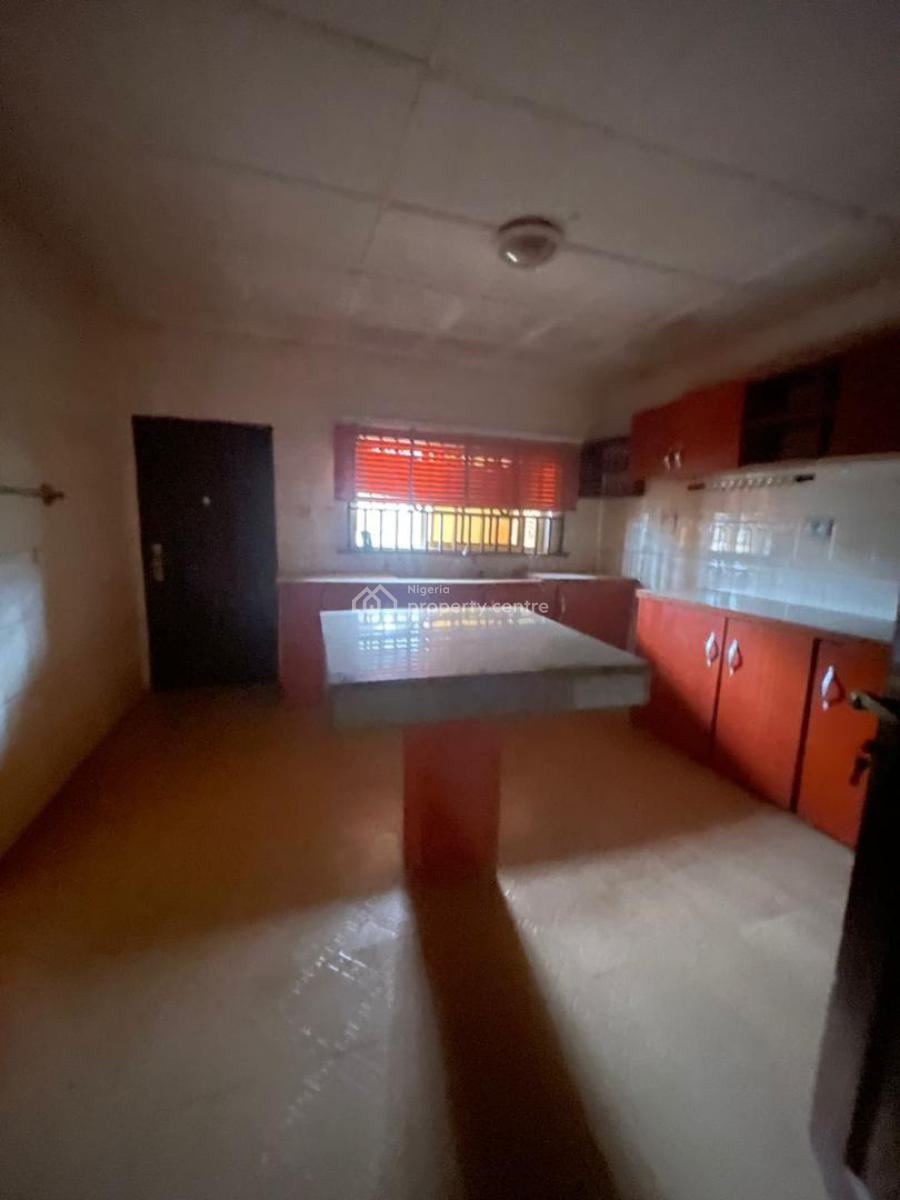 4 Bedroom Bungalow with 2 Bedroom Bq, Elewuro Area Akobo, Ibadan, Oyo, Detached Bungalow for Sale