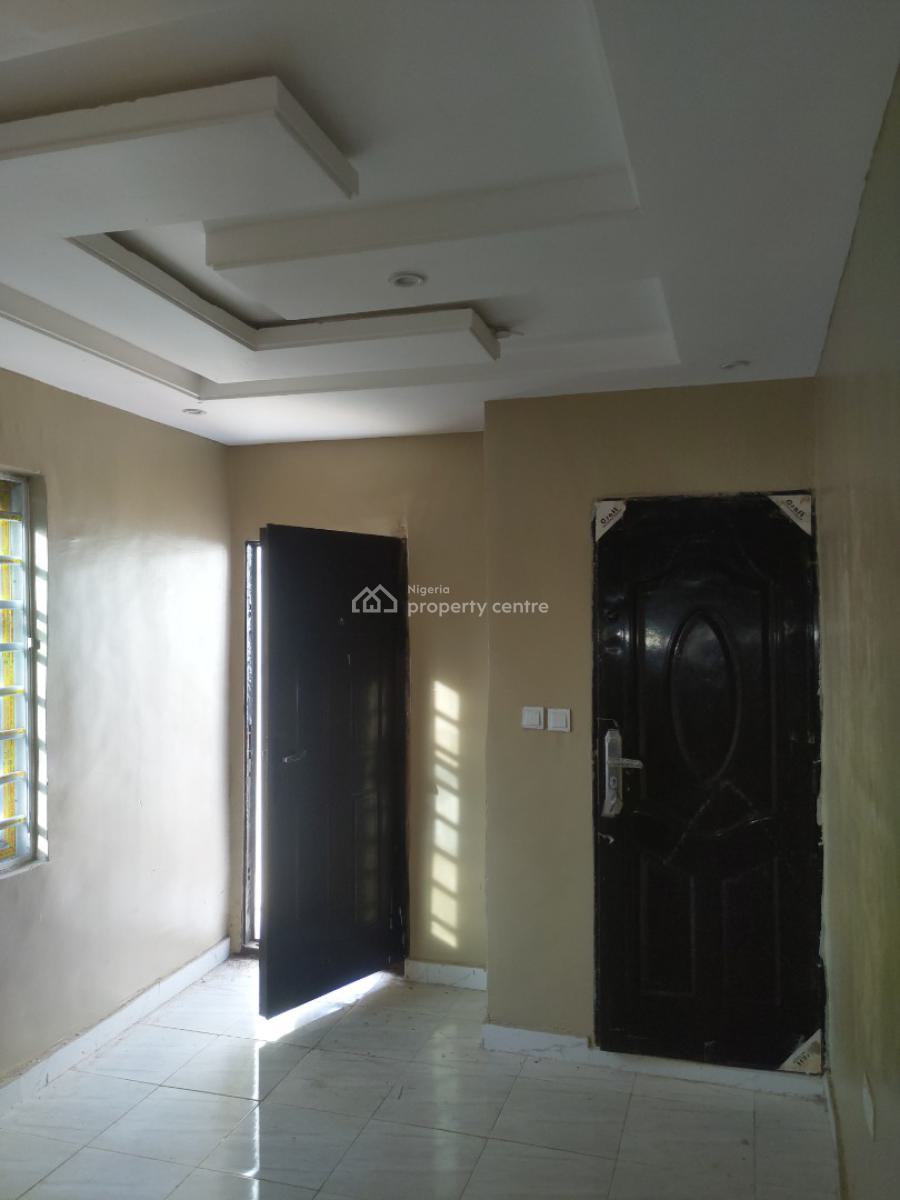 1 Bedroom Mini Flat, Gra Phase 1, Magodo, Lagos, Mini Flat (room and Parlour) for Rent