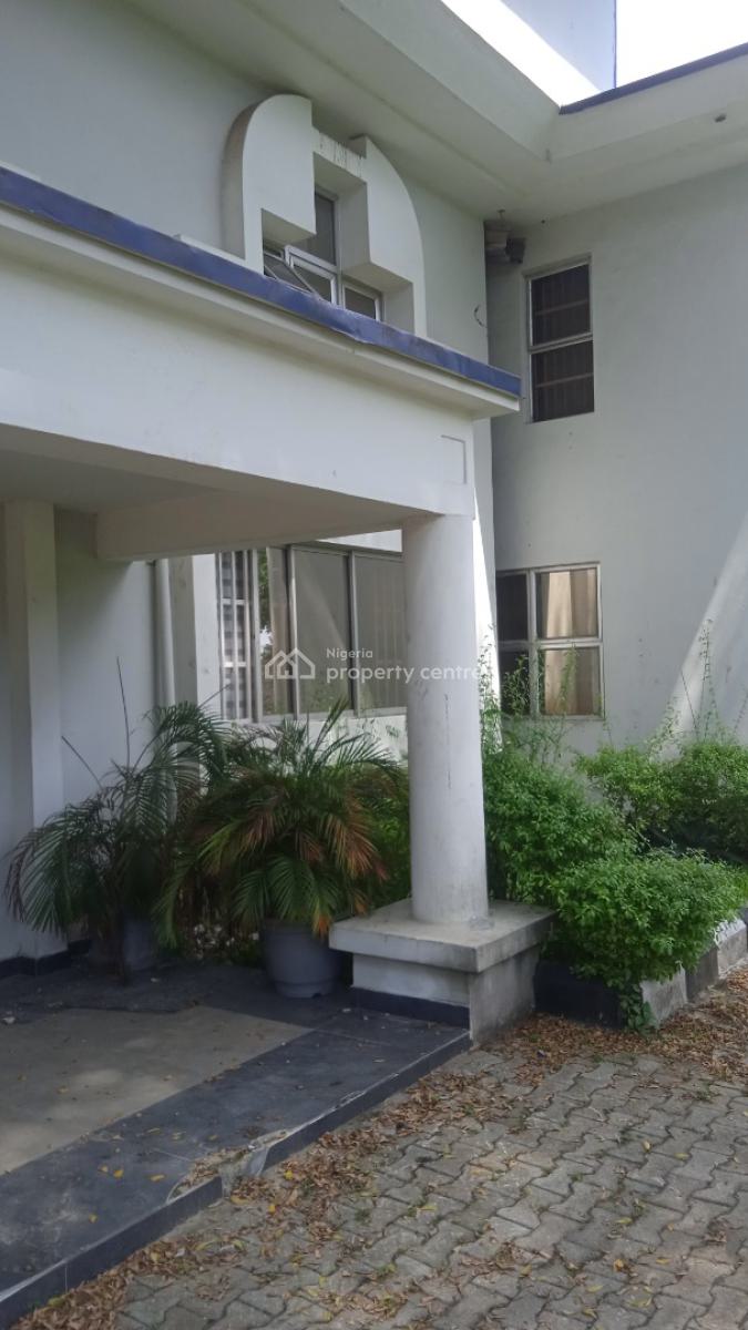 Very Spacious 5 Plus Bedroom Duplex on 2000sqm in Need of Renovations, Ikoyi Crescent, Old Ikoyi, Ikoyi, Lagos, Detached Duplex for Rent