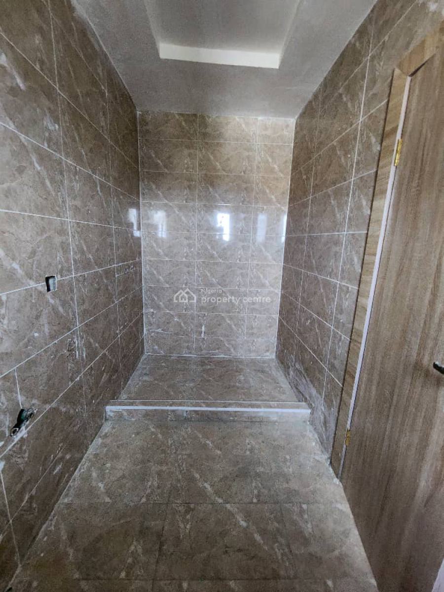 Spacious and Brand New 2 Bedroom Apartment, Lekki Phase 1, Lekki, Lagos, Flat / Apartment for Rent