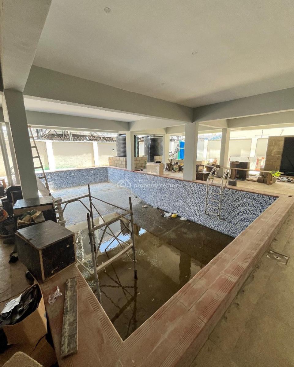 Lovely 2 Bedroom Apartment with Bq, Lekki Phase 1, Lekki, Lagos, Block of Flats for Sale