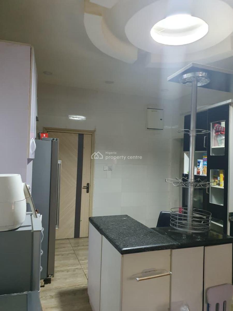 Well Maintained Spacious 5 Bedroom Duplex with Bq, Conservation Area, Chevron, Lekki, Lagos, Detached Duplex for Sale