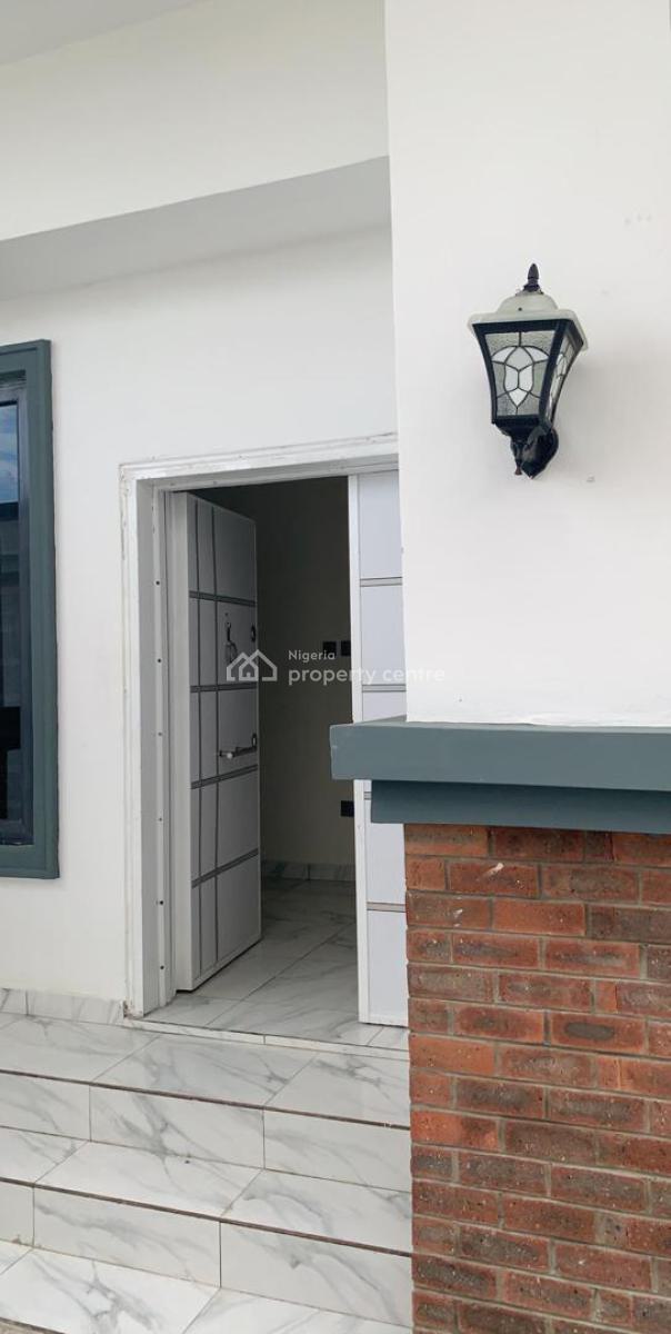 Well Maintained Spacious 5 Bedroom Duplex with Bq, Conservation Area, Chevron, Lekki, Lagos, Detached Duplex for Sale