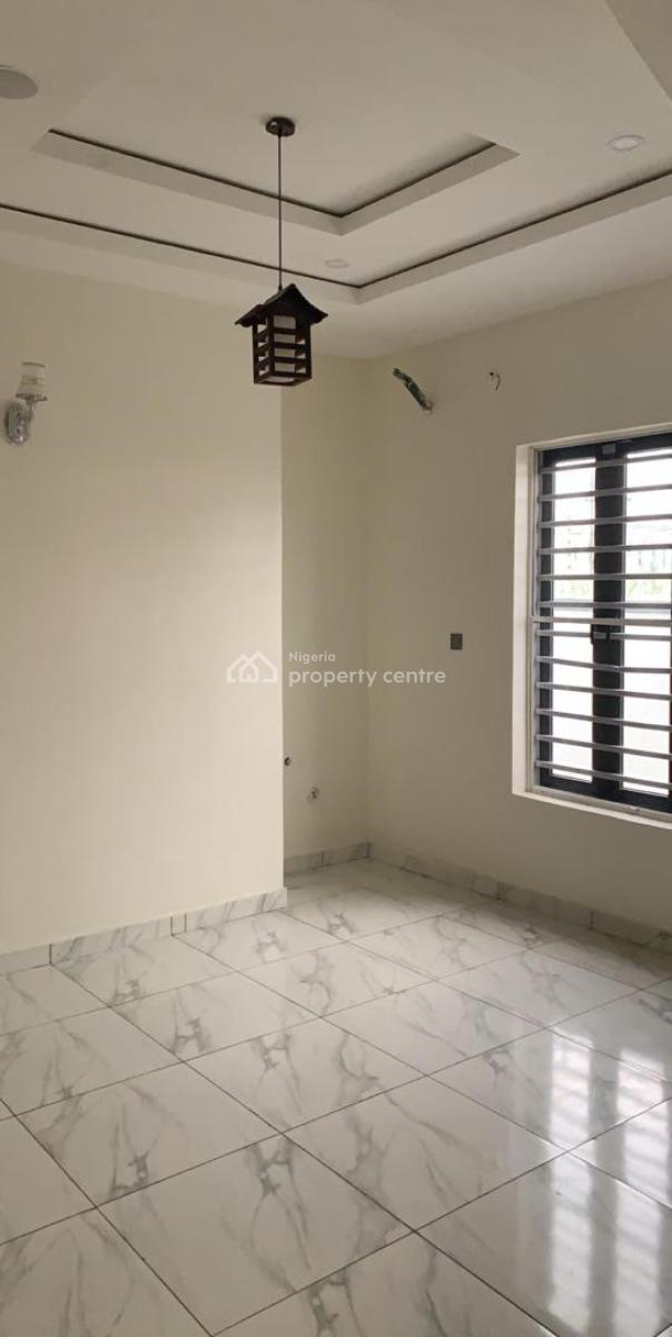 Well Maintained Spacious 5 Bedroom Duplex with Bq, Conservation Area, Chevron, Lekki, Lagos, Detached Duplex for Sale