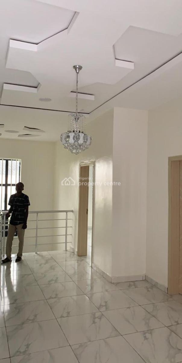 Well Maintained Spacious 5 Bedroom Duplex with Bq, Conservation Area, Chevron, Lekki, Lagos, Detached Duplex for Sale