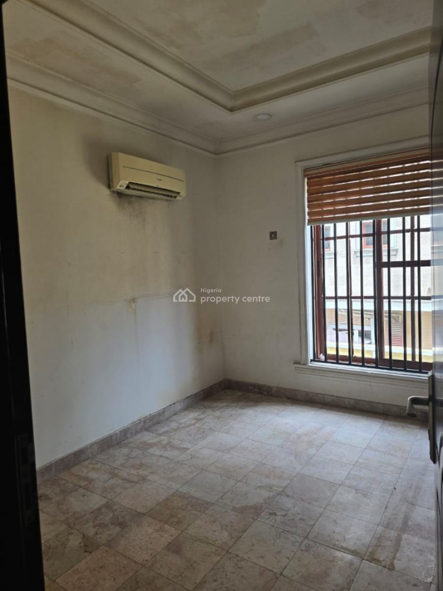Lovely 3 Bedroom Flat Upstairs with Bq, Mojisola Onikoyi Estate, Banana Island, Ikoyi, Lagos, Flat / Apartment for Rent