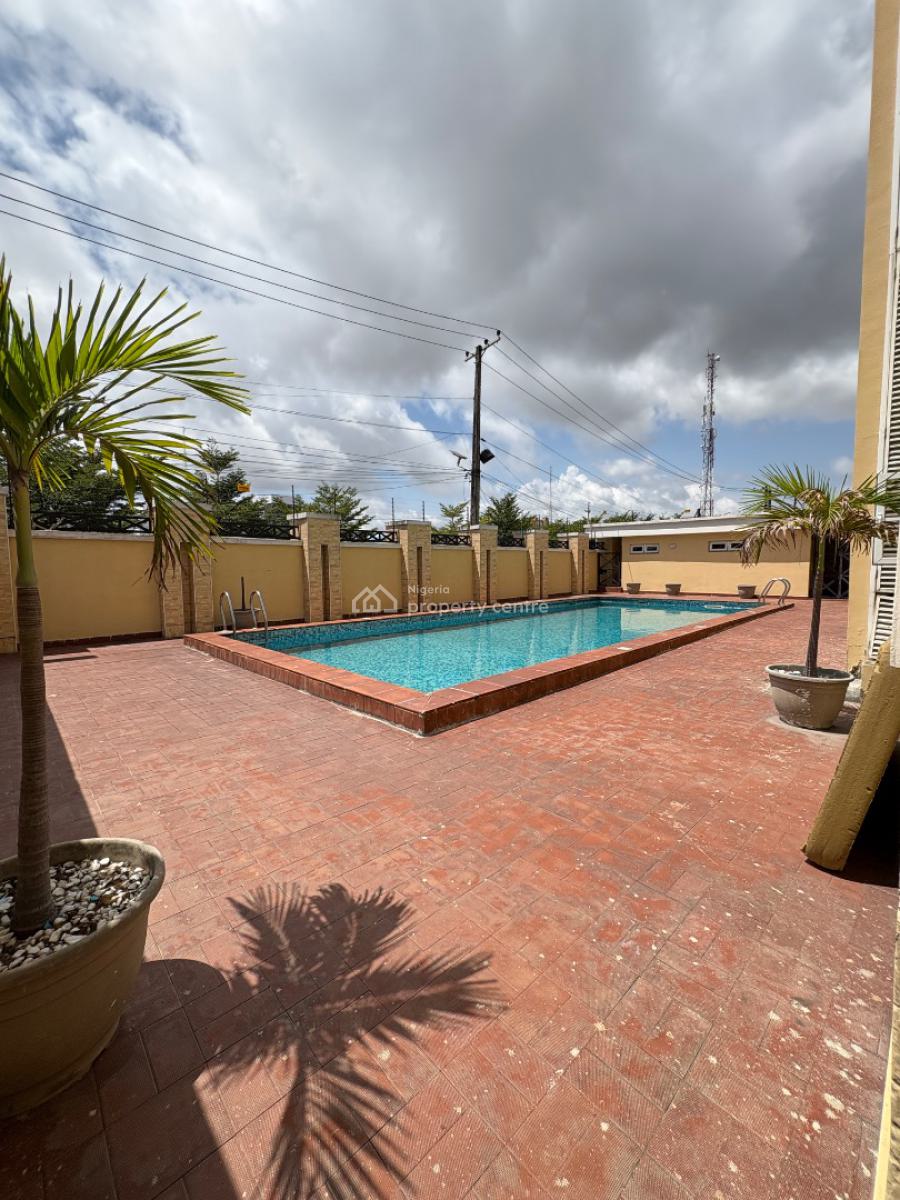 12 Units of Well-maintained 3-bedroom Apartments with Bq,swimming Pool, Oniru, Victoria Island (vi), Lagos, Flat / Apartment for Rent