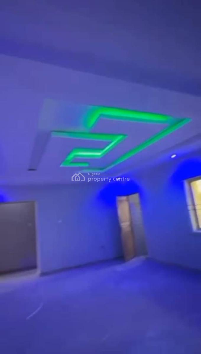 Lovely 3 Bedroom Flat, Soluyi, Gbagada, Lagos, Flat / Apartment for Rent