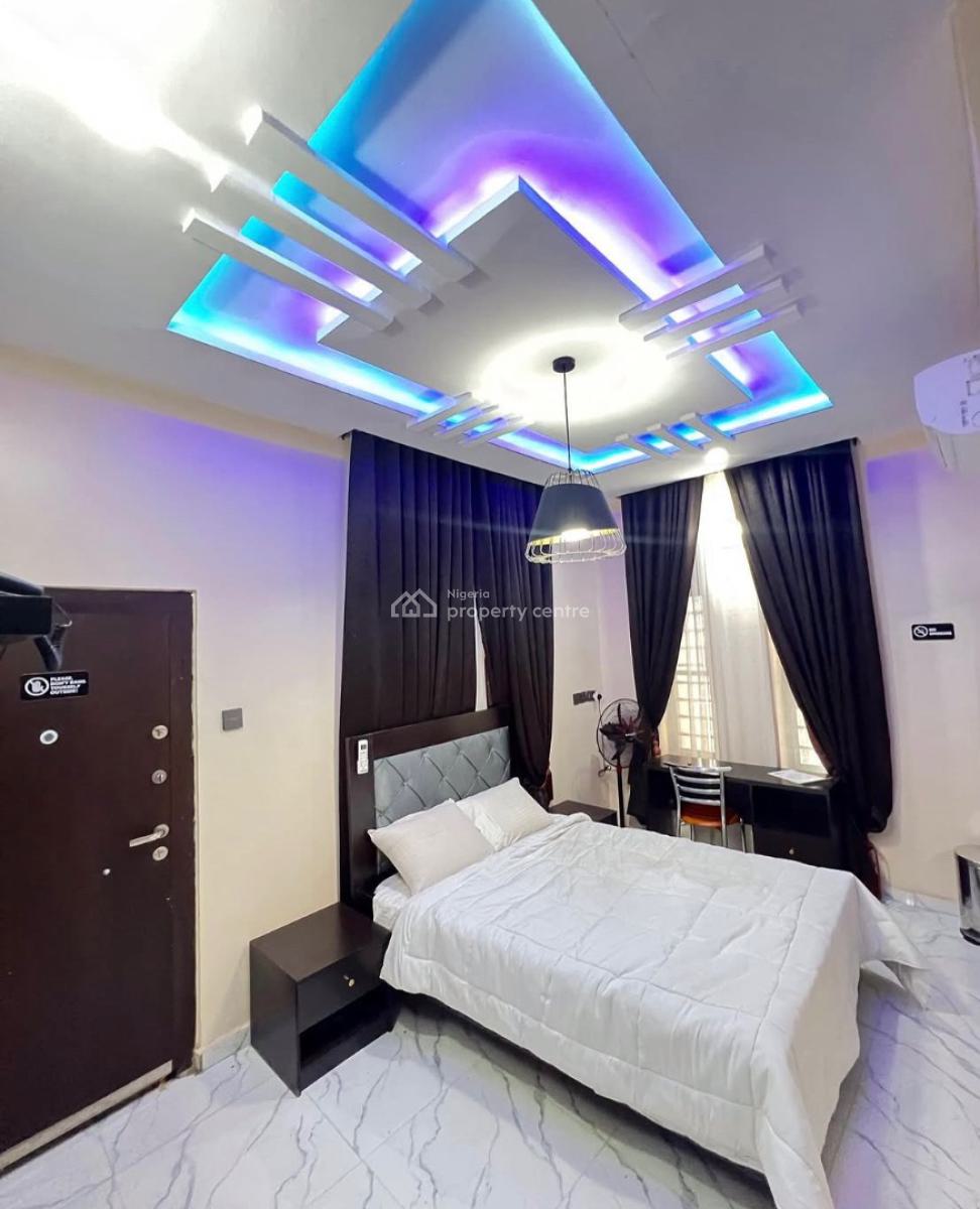 Casmir Exquisitely Furnished Service Apartment with 3 Rooms, Golf Annex, Gra, Enugu, Enugu, Flat / Apartment Short Let