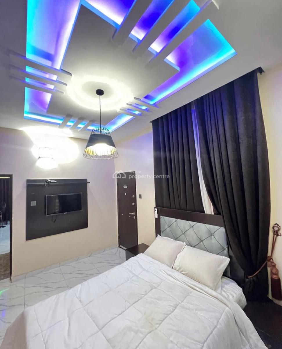 Casmir Exquisitely Furnished Service Apartment with 3 Rooms, Golf Annex, Gra, Enugu, Enugu, Flat / Apartment Short Let