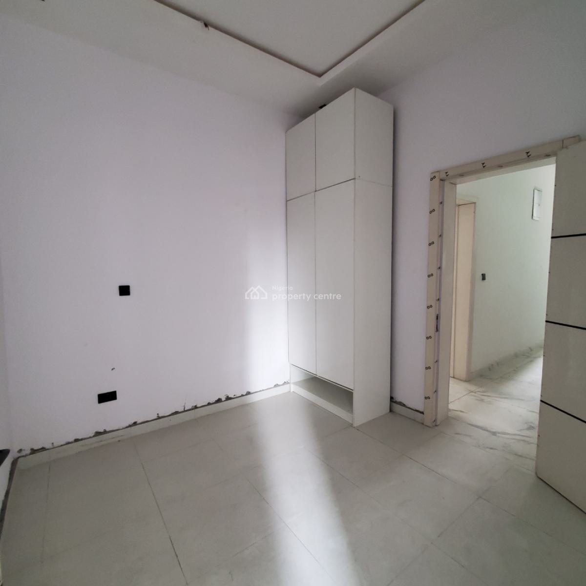 Excellent 5 Bedroom Duplex Within a Secured Estate, Osapa, Lekki, Lagos, House for Sale