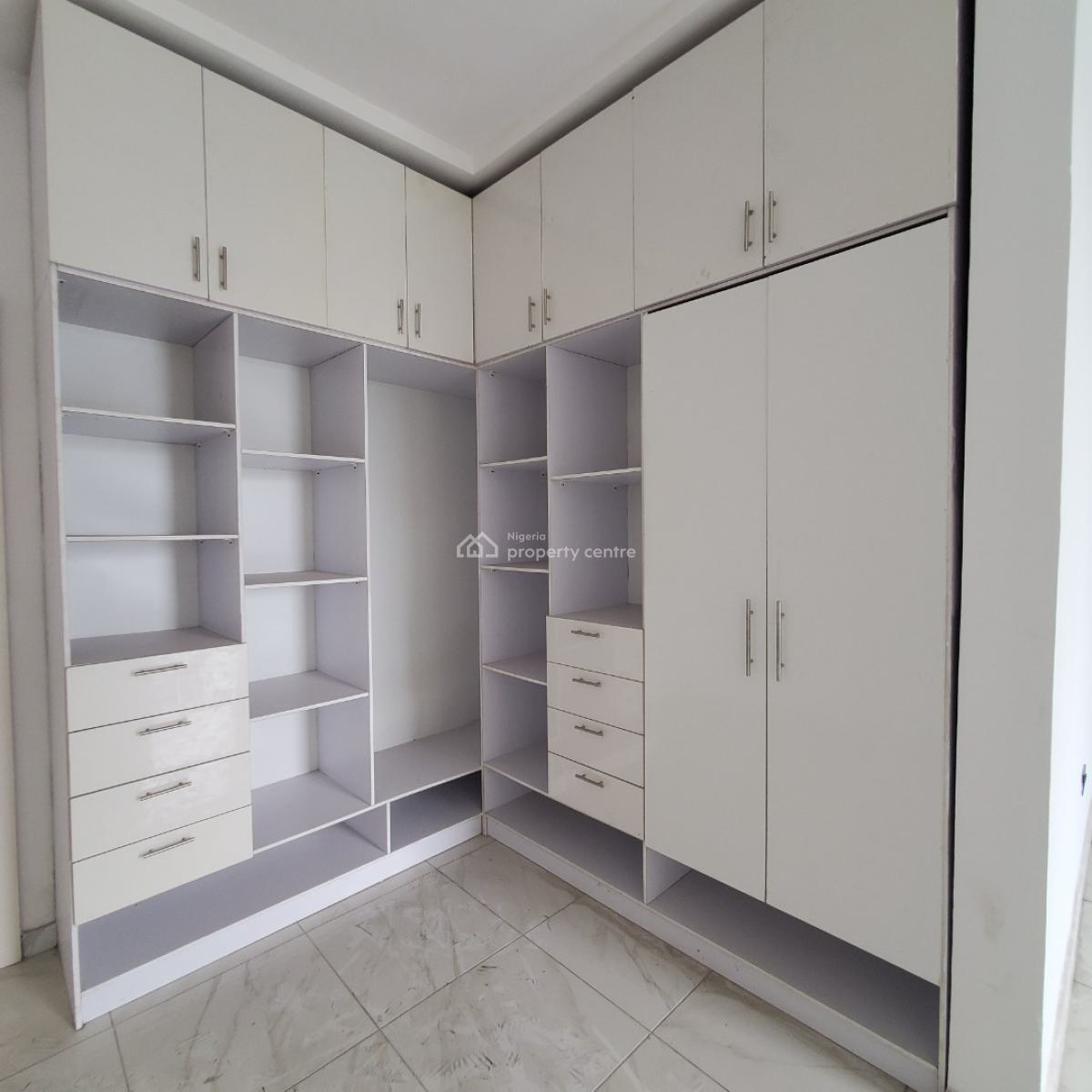 Excellent 5 Bedroom Duplex Within a Secured Estate, Osapa, Lekki, Lagos, House for Sale