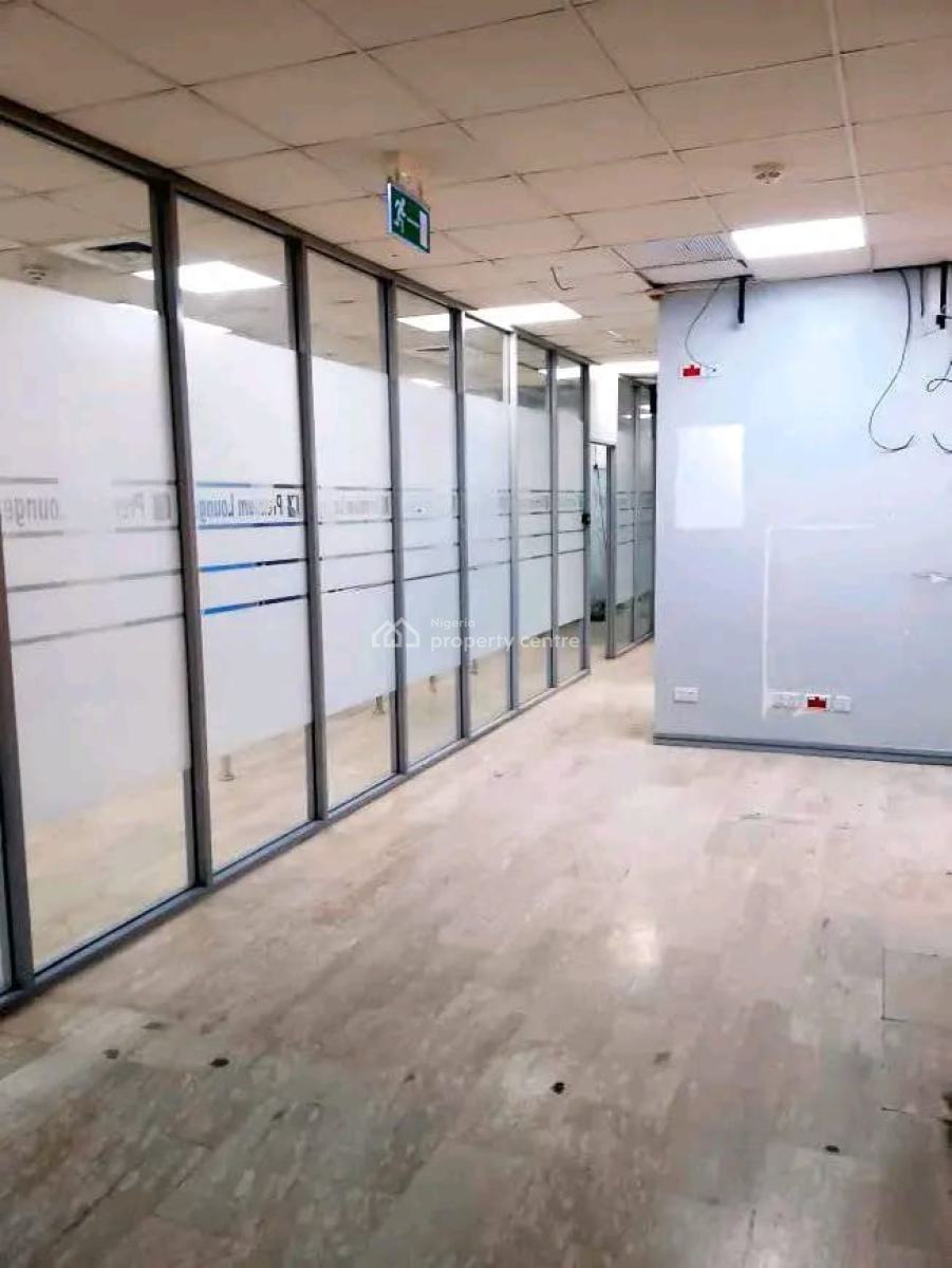 401sqm Built-in Air Conditioning System, Elevator in The Block, Victoria Island (vi), Lagos, Office Space for Rent