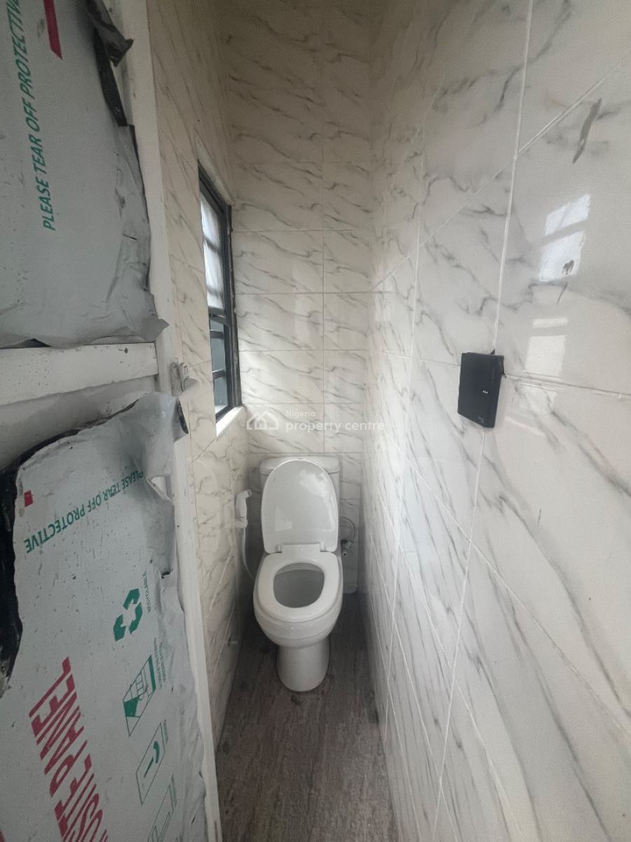 2 Bedroom Flat, New Town Estate, Ogombo, Ajah, Lagos, Flat / Apartment for Rent