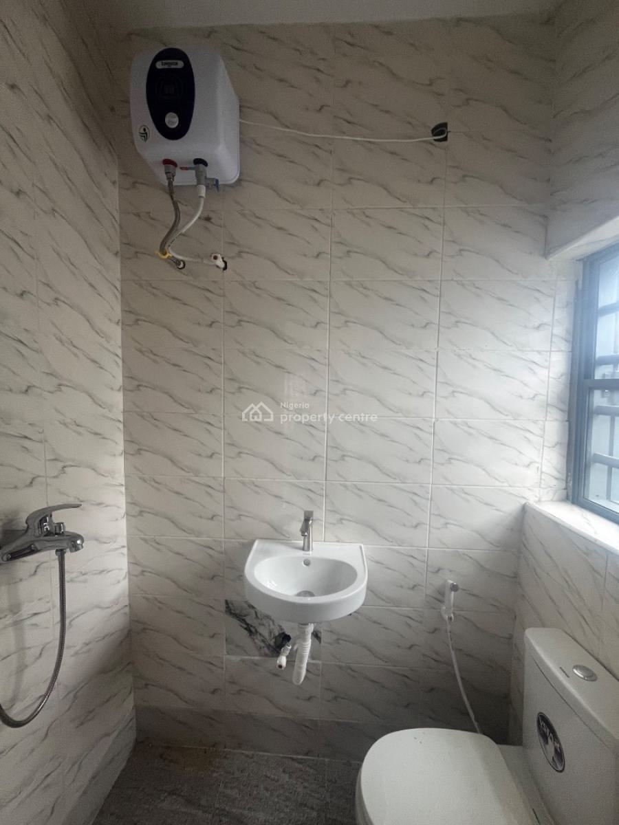 2 Bedroom Flat, New Town Estate, Ogombo, Ajah, Lagos, Flat / Apartment for Rent