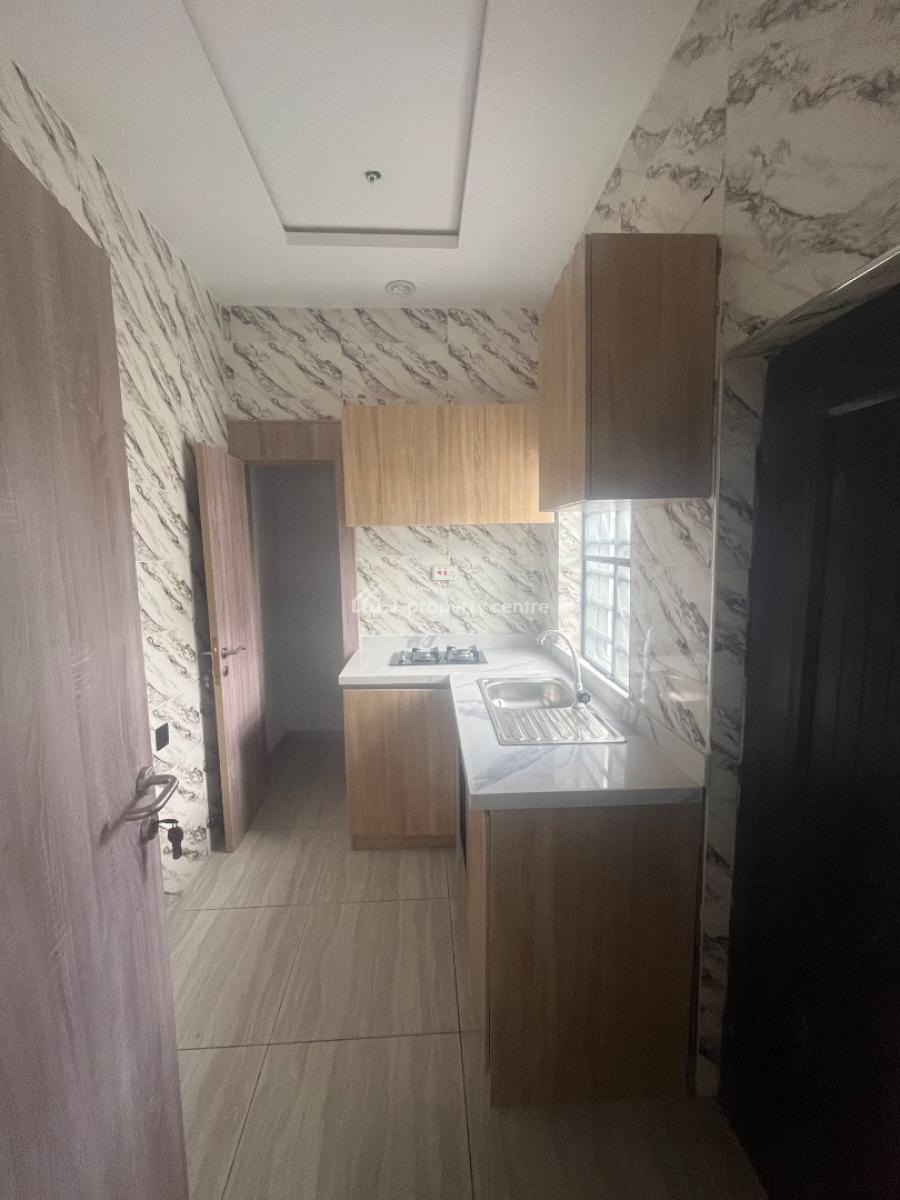 2 Bedroom Flat, New Town Estate, Ogombo, Ajah, Lagos, Flat / Apartment for Rent