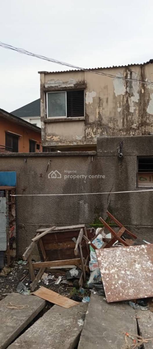 Dilapidated Standard Plot of Land of Standard 3bedrm Duplex with 2bedr, Off Adelabu, Adelabu, Surulere, Lagos, Detached Duplex for Sale