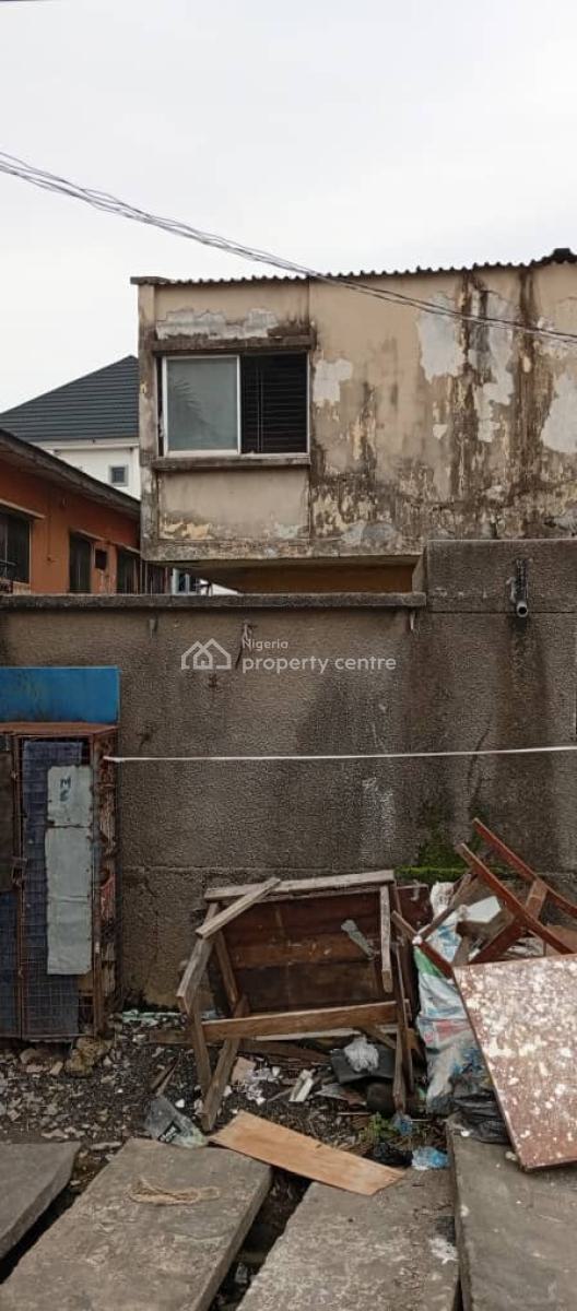 Dilapidated Standard Plot of Land of Standard 3bedrm Duplex with 2bedr, Off Adelabu, Adelabu, Surulere, Lagos, Detached Duplex for Sale
