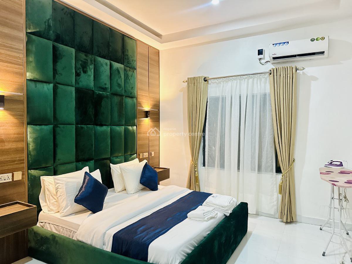 Nicely Furnished 1 Bedroom Apartment, Lekki Phase 1, Lekki, Lagos, Flat / Apartment Short Let