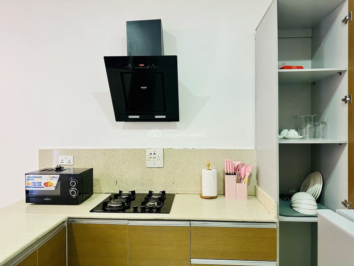 Nicely Furnished 1 Bedroom Apartment, Lekki Phase 1, Lekki, Lagos, Flat / Apartment Short Let