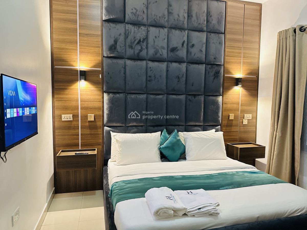 Nicely Furnished 1 Bedroom Apartment, Lekki Phase 1, Lekki, Lagos, Flat / Apartment Short Let